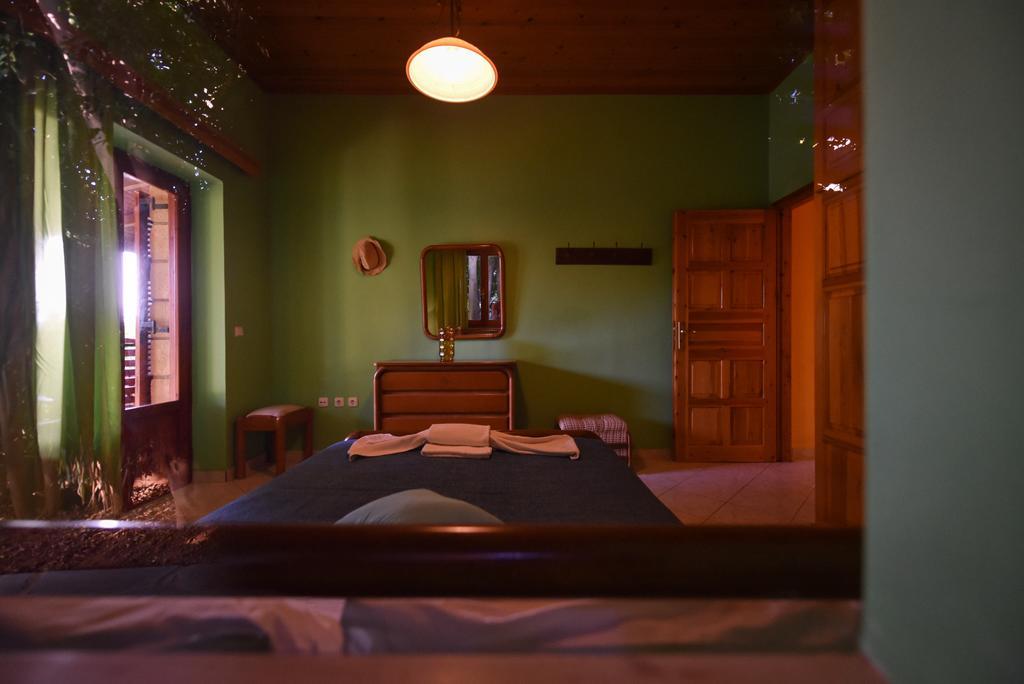 Villa Onar A Stone House With Amazing View Stoúpa Exterior foto